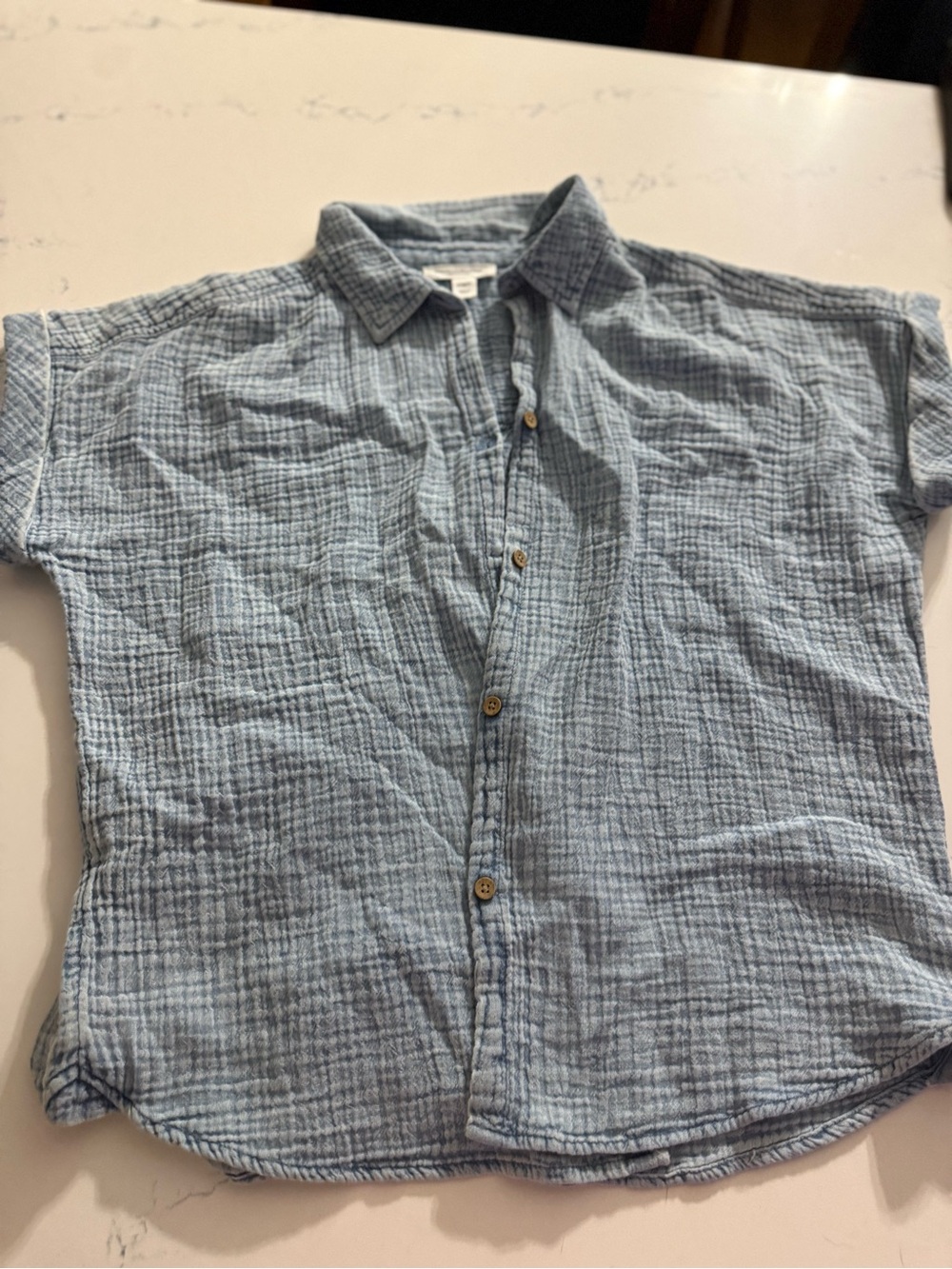 NWOT Beachlunchlounge Light Blue Women's Casual Button-Down Shirt
